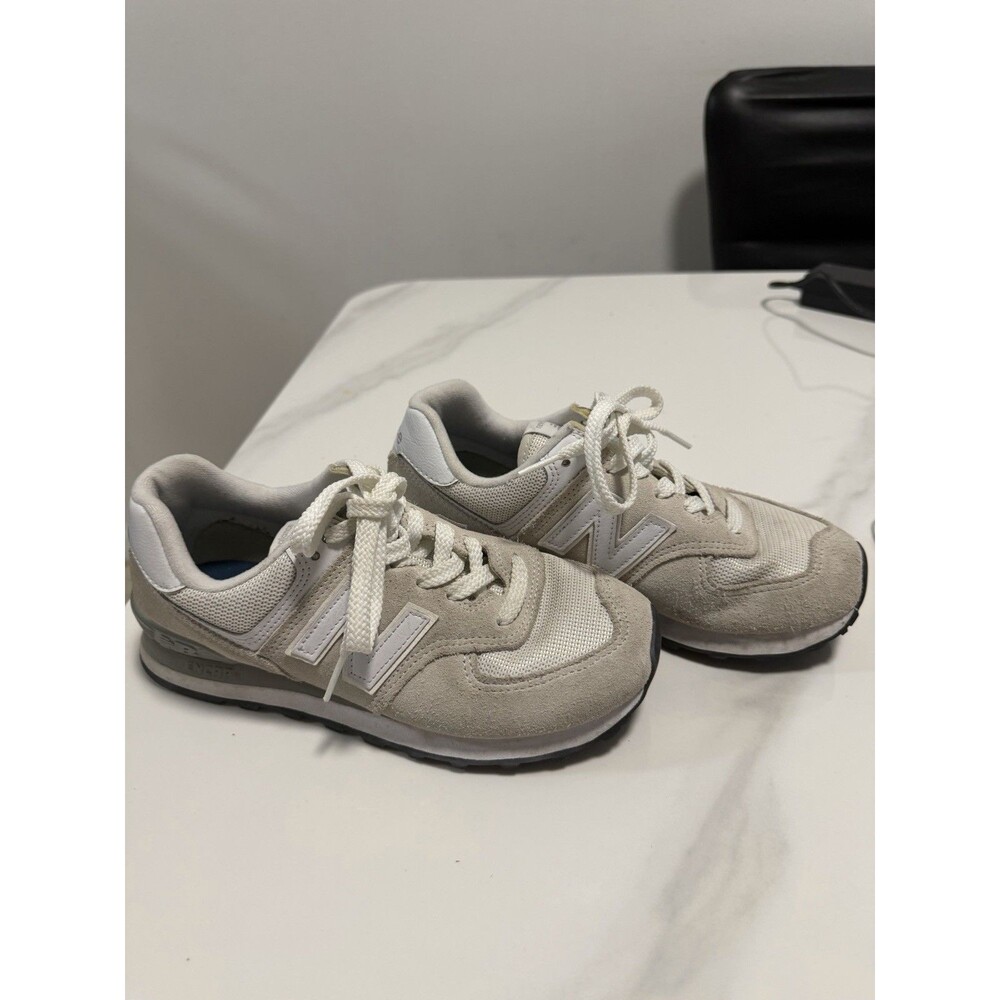 New Balance 574 Core Women’s 7 Nimbus Cloud White Suede Mesh Sneakers WL574EVW